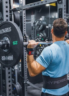 Every athlete knows the feeling—grip fatigue hitting before muscle fatigue, cutting a set short and leaving potential gains on the floor. For decades, weightlifters relied on straps, gloves, and hooks to push past this barrier, but those tools often came with limitations. Enter Versa Gripps, a brand that’s rewritten what grip support can do for training performance. Designed, engineered, and hand-built in the United States, Versa Gripps has become the go-to for lifters who want to train smarter, lift heavier, and stay safer. Built on innovation and experience, the company’s products are designed to replace traditional gear while providing better control, faster transitions, and increased comfort. From beginners to elite athletes, Versa Gripps have become synonymous with peak performance—and for good reason.